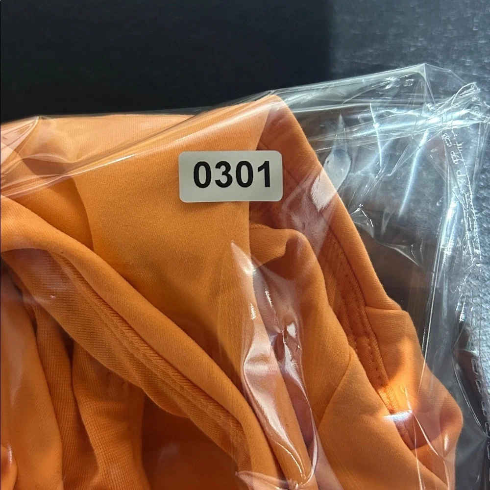 Lululemon Orange Wunder Train Longline Sports Bra (Size 8) - Picture 6 of 6